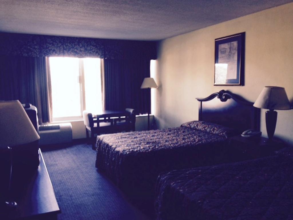 Wynnwood Plaza Hotel - Newport News Esterno foto